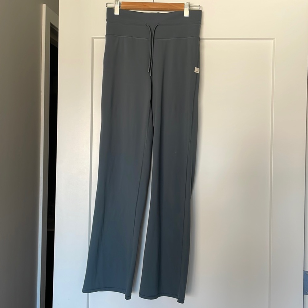 Vuori daily wide leg